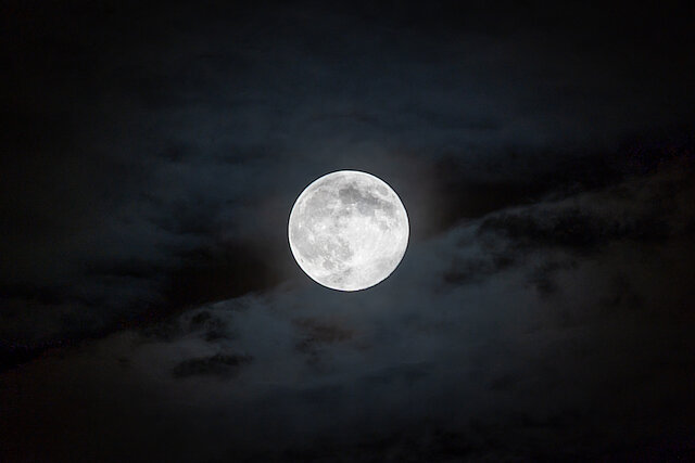 2025.11.05 Supermoon