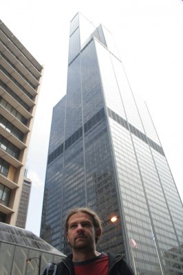 /Me pod Sears Tower